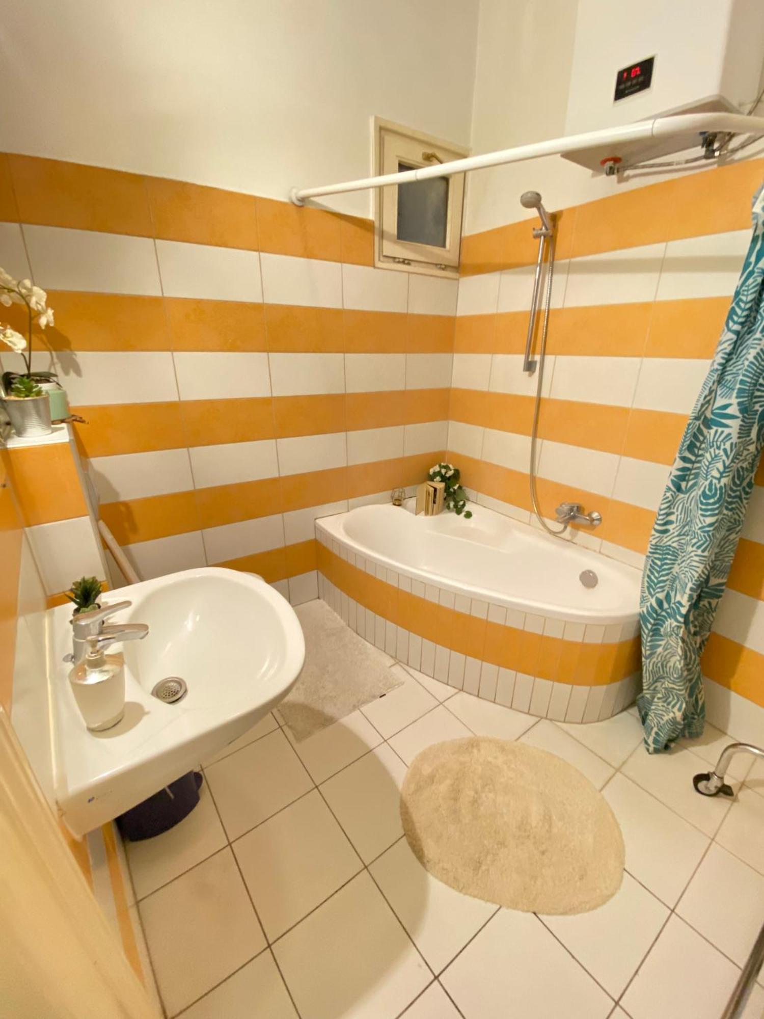 Sziv Apartment - Modern And Comfortable Budapest Exteriör bild